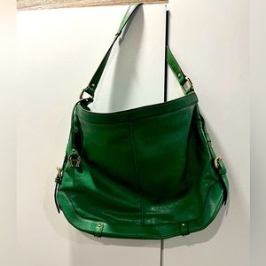 Vintage Etienne Aigner Kelly green hobo style bag